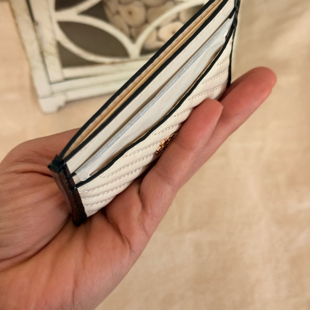 New tory burch Willa cardholder wallet in new ivory black trim leather wallet - Picture 3 of 5